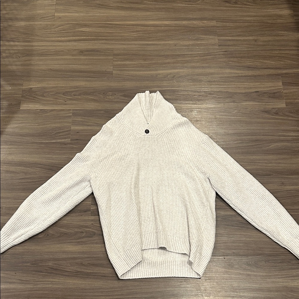 Old Navy Light Gray Turtleneck Sweater